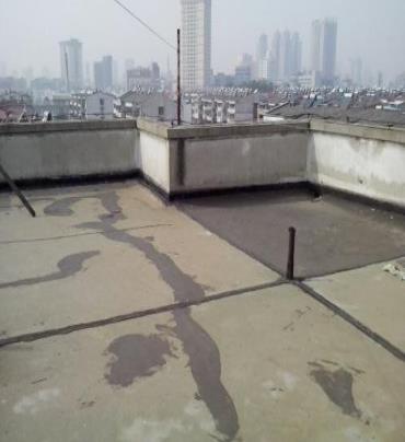 巴南漏水维修 楼顶漏水是什么原因，楼顶漏水维修方法是什么?
